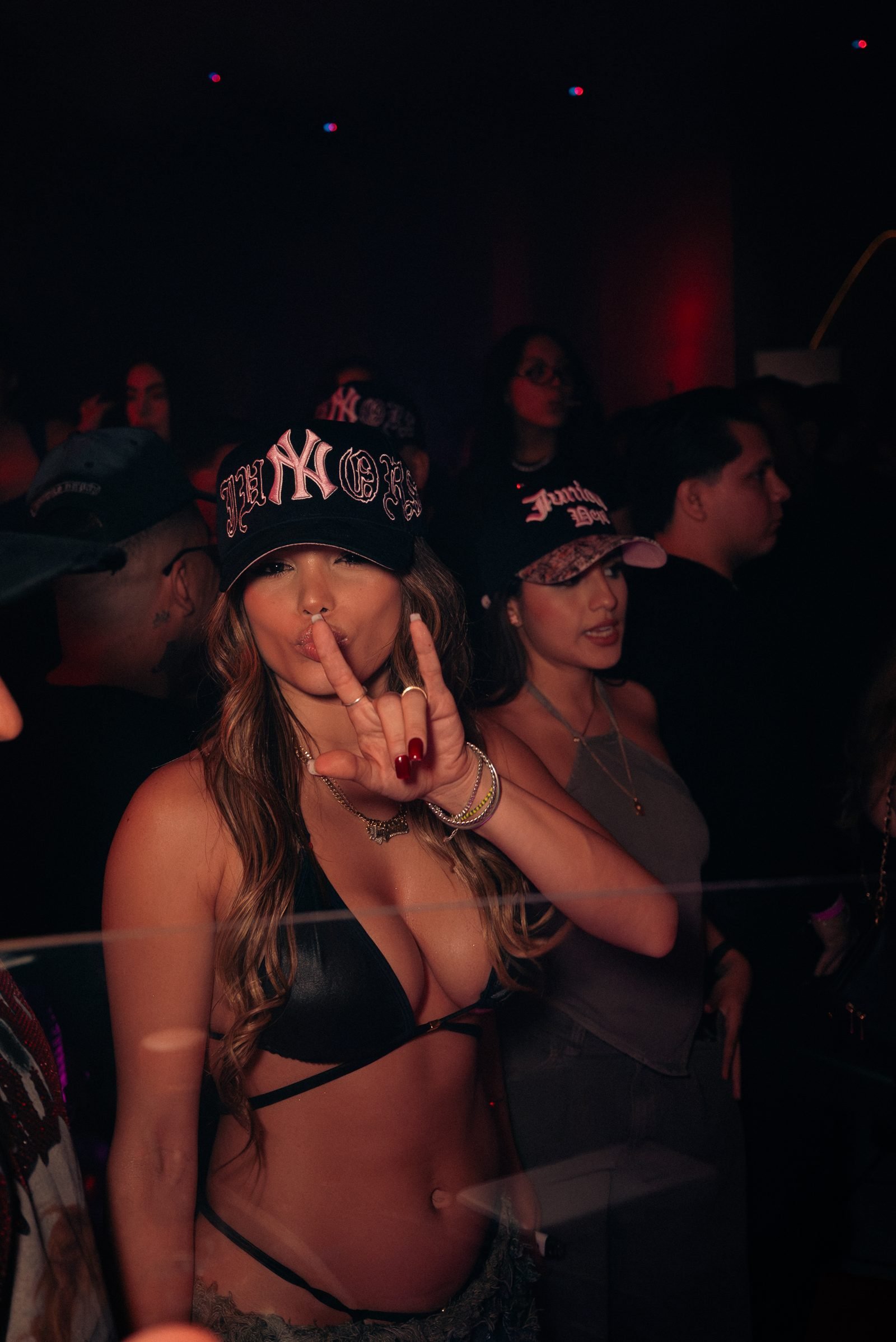 Yurgenis entre el público durante la noche del evento
